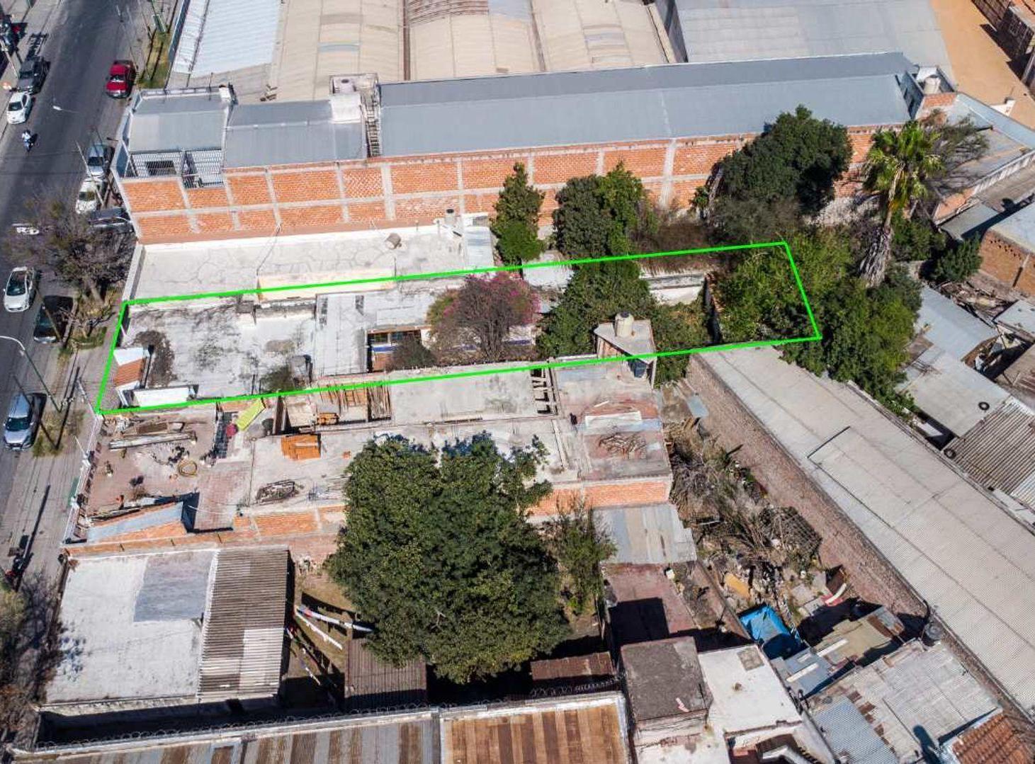 Foto de CASA VENTA A RENOVAR IDEAL GALPON AV CHILE, imagen 3