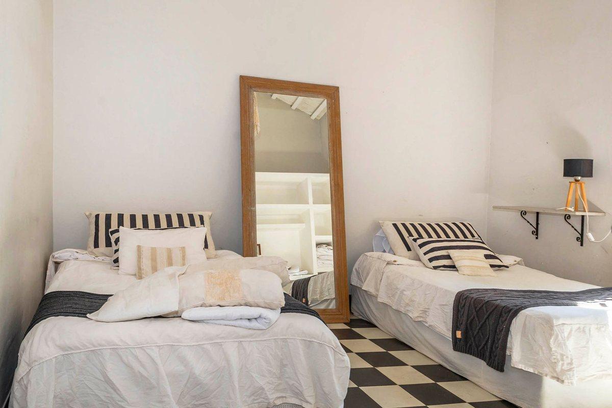 Foto de CASA 6 DORM VENTA FINCA LA MONTAÑA SAN LORENZO, imagen 5
