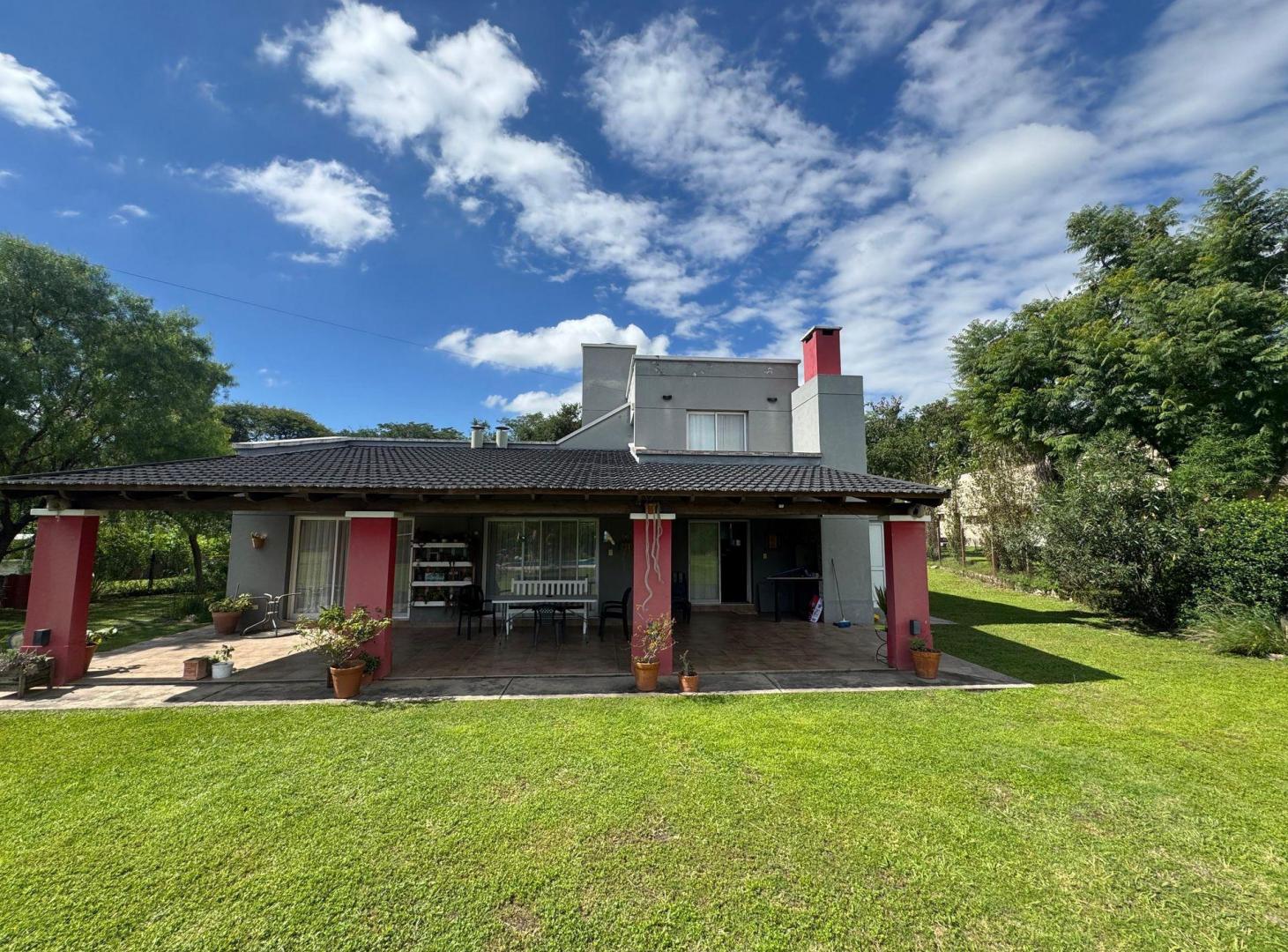 Foto de CASA CON PILETA 3 DORMITORIOS EN VENTA EN SAN LUIS, imagen 3