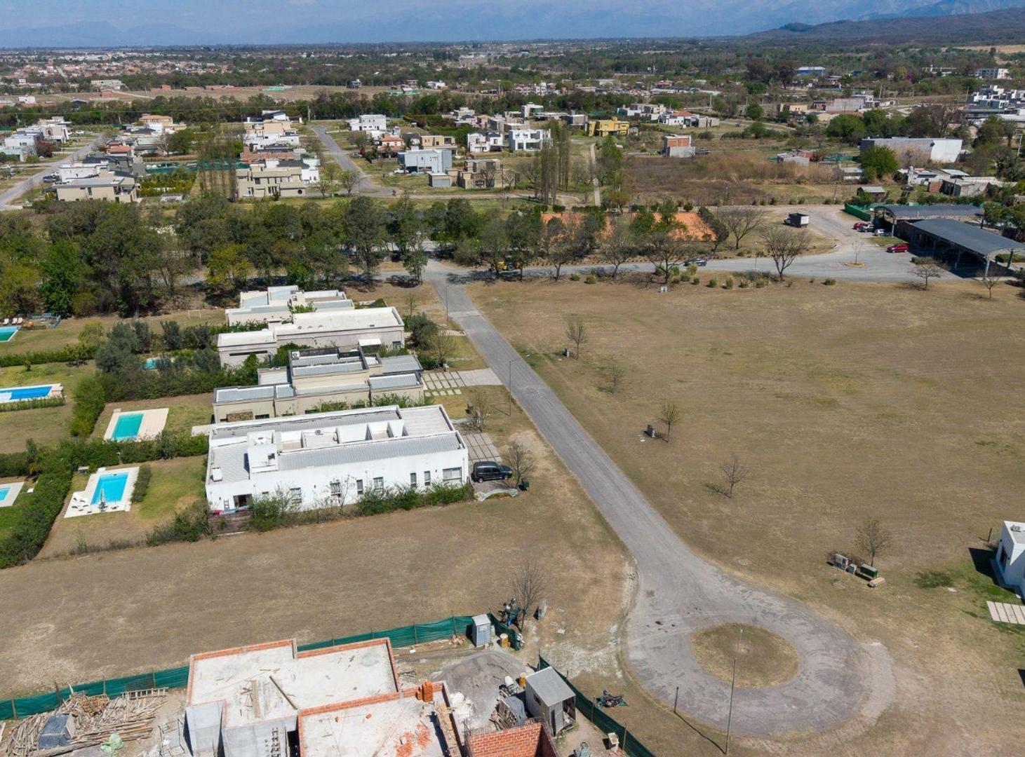 Foto de TERRENO EN VENTA EN JARDINES DE SAN LORENZO, imagen 2