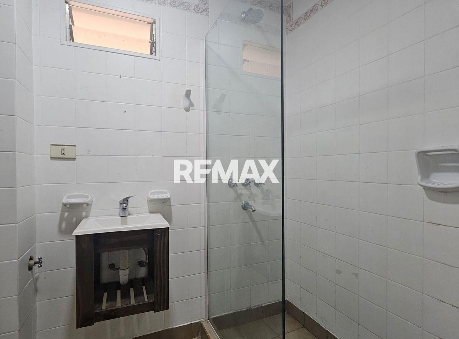 Foto de DEPTO EN VENTA PB 3 DORM MACROCENTRO APTO CRÉDITO, imagen 4