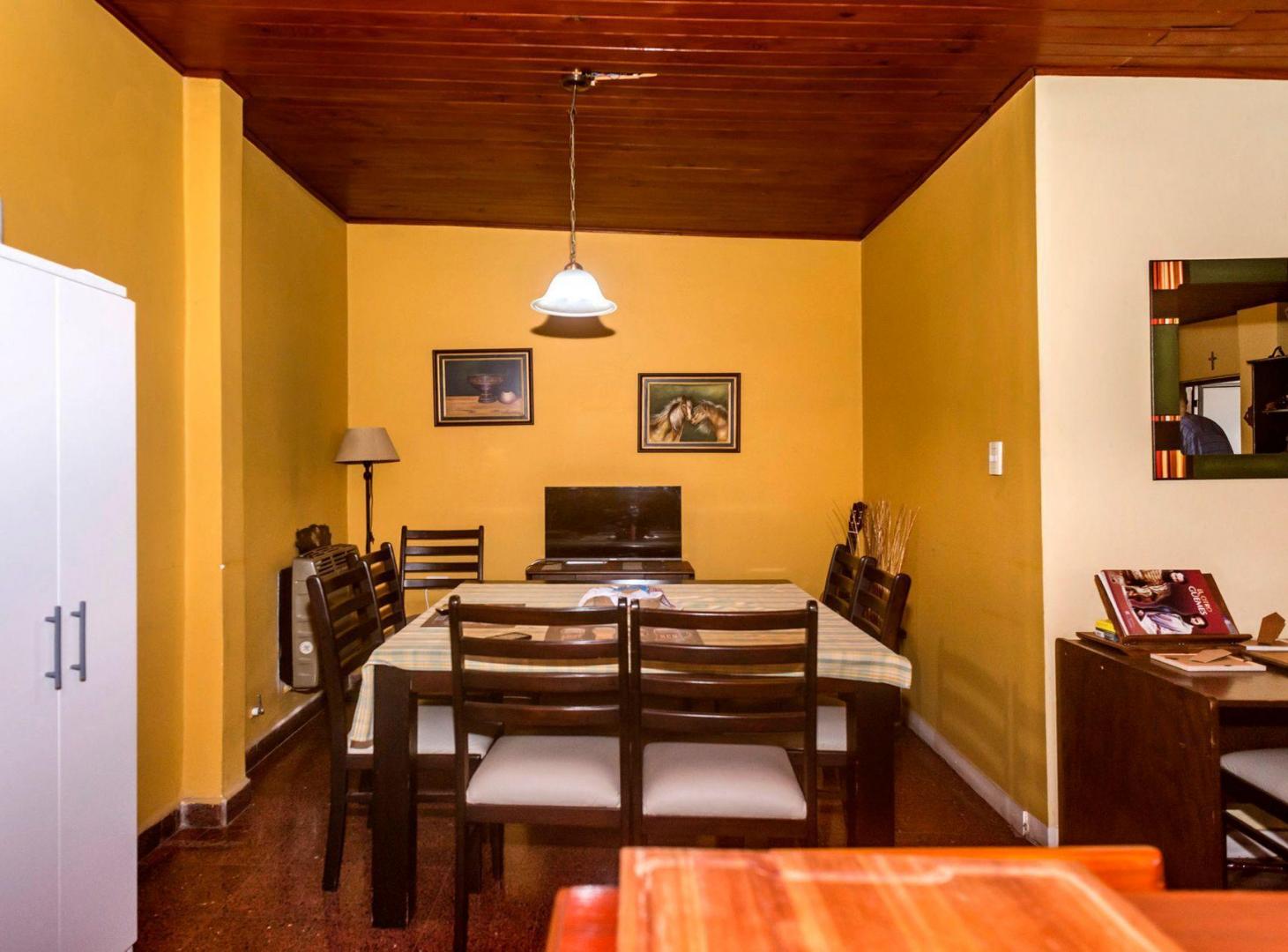 Foto de CASA 3 DORM + DEPARTAMENTO VENTA MACROCENTRO, imagen 2