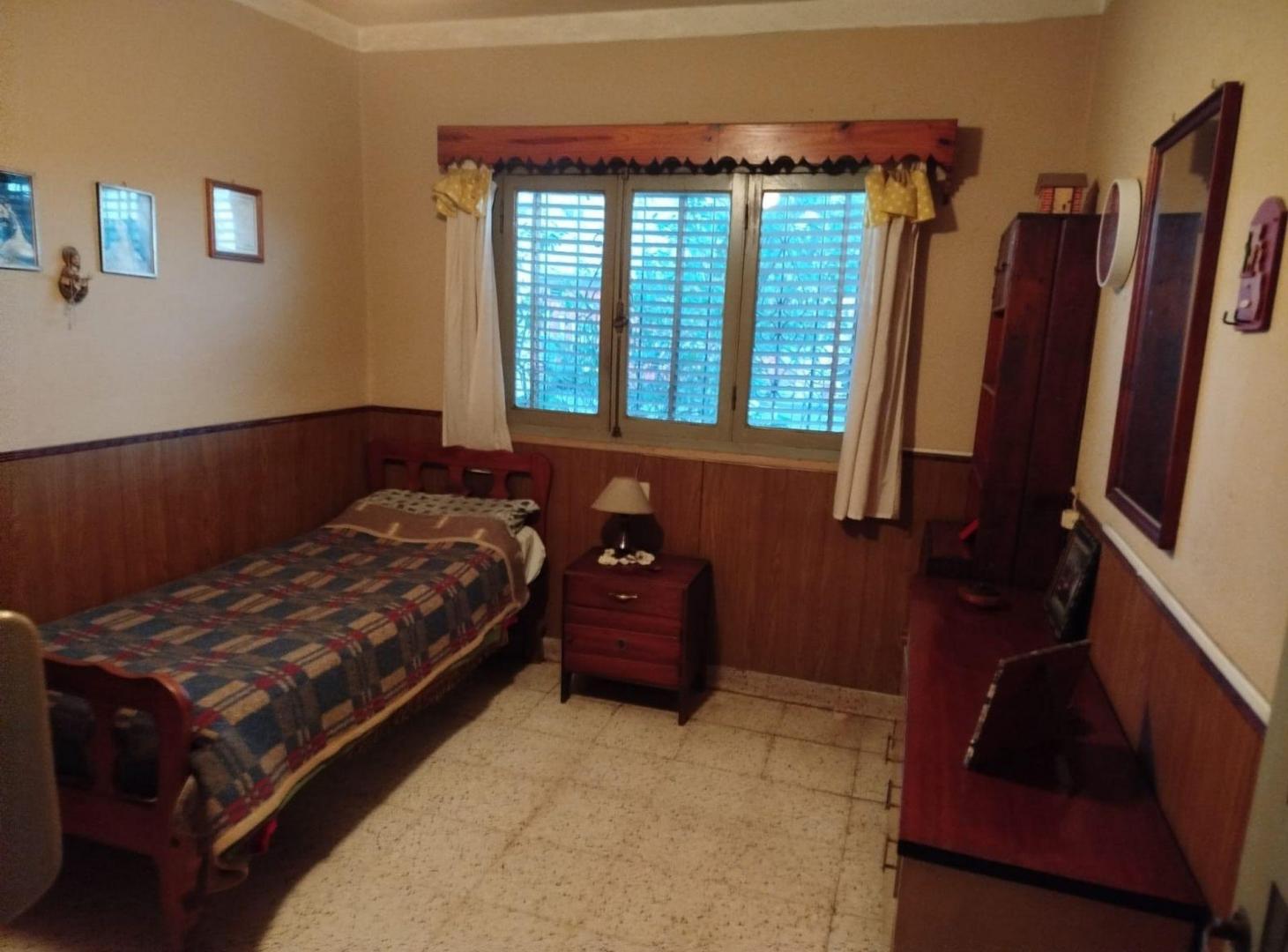 Foto de CASA EN VENTA O PERMUTA AV. SAN MARTIN AL 2200, imagen 2
