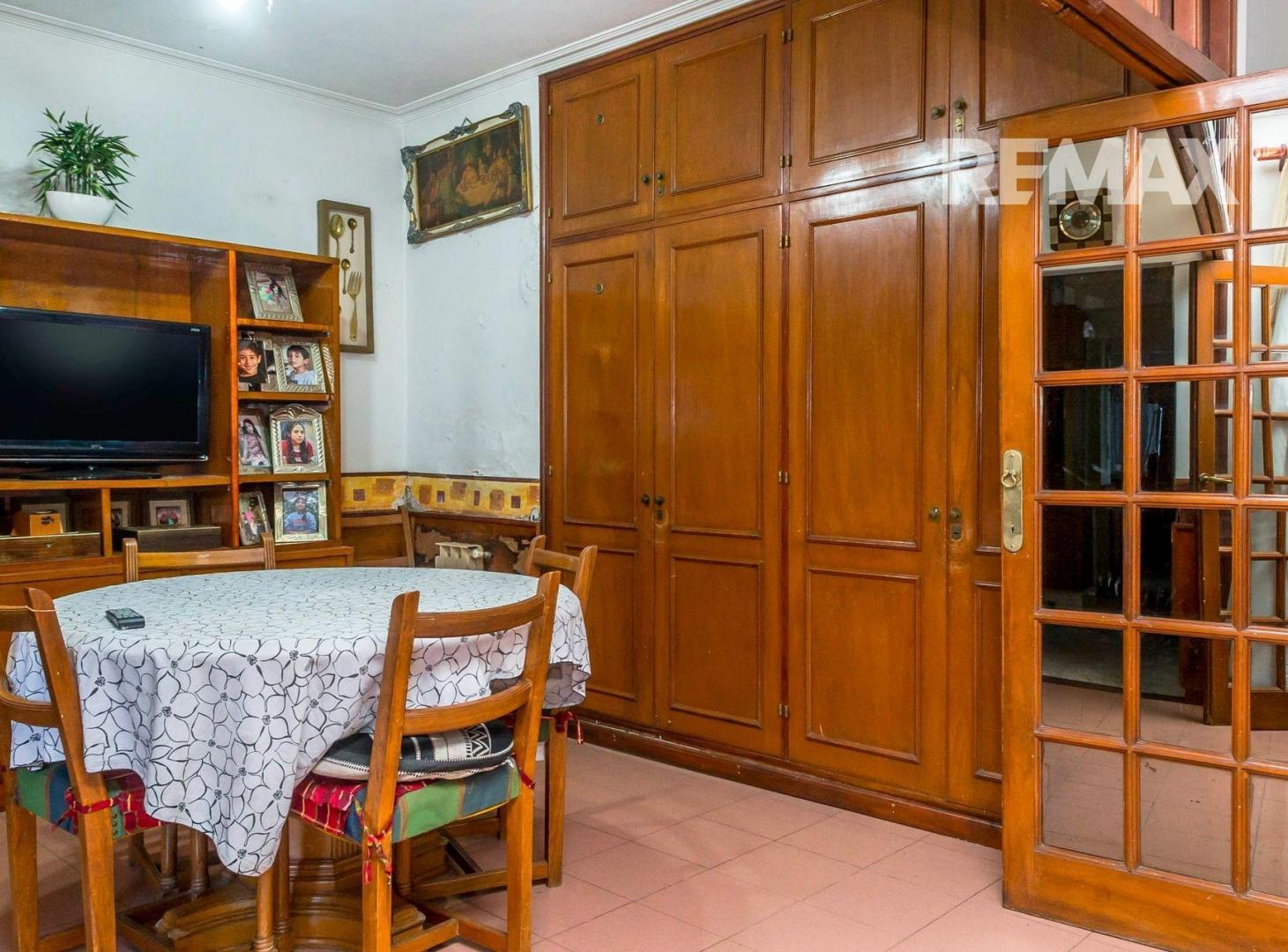 Foto de CASA VTE LOPEZ AL 800 EN VENTA O PERMUTA 460 M2, imagen 5