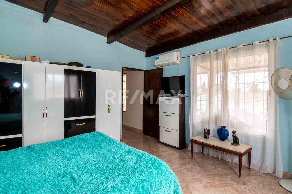 Foto de VENTA O PERMUTA CASA CON PILETA ACEPTA PROPIEDAD, imagen 5