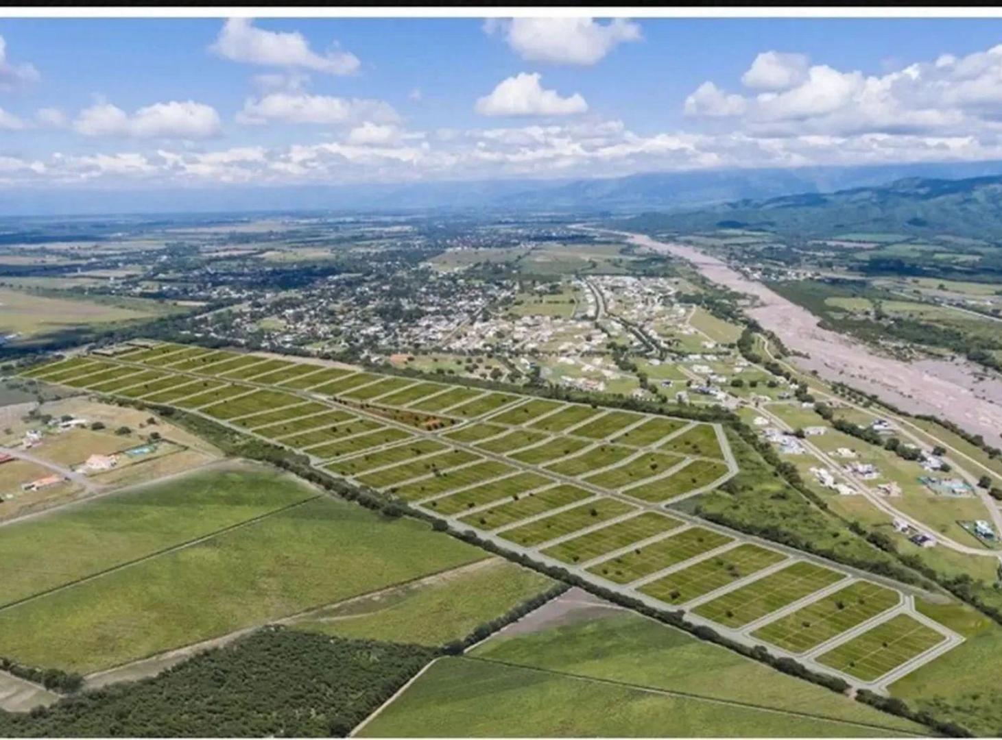 Foto de TERRENO VENTA /PERMUTA / FINANCIACION VIA AURELIA, imagen 3