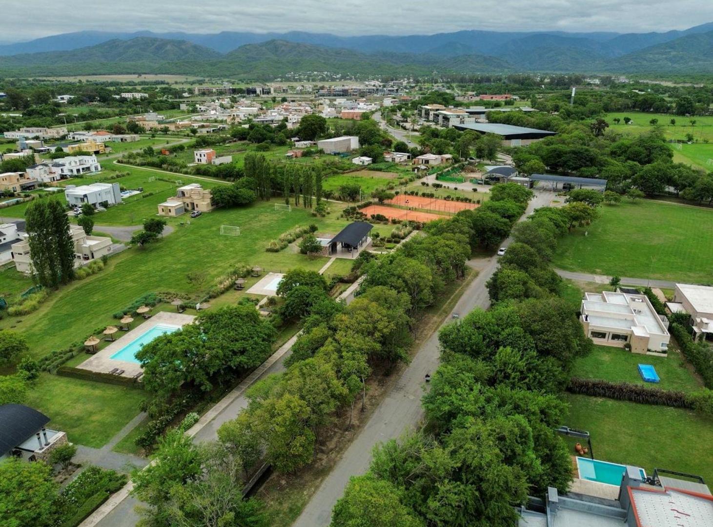 Foto de VENTA TERRENO DE 800M2 EN JARDINES DE SAN LORENZO, imagen 3