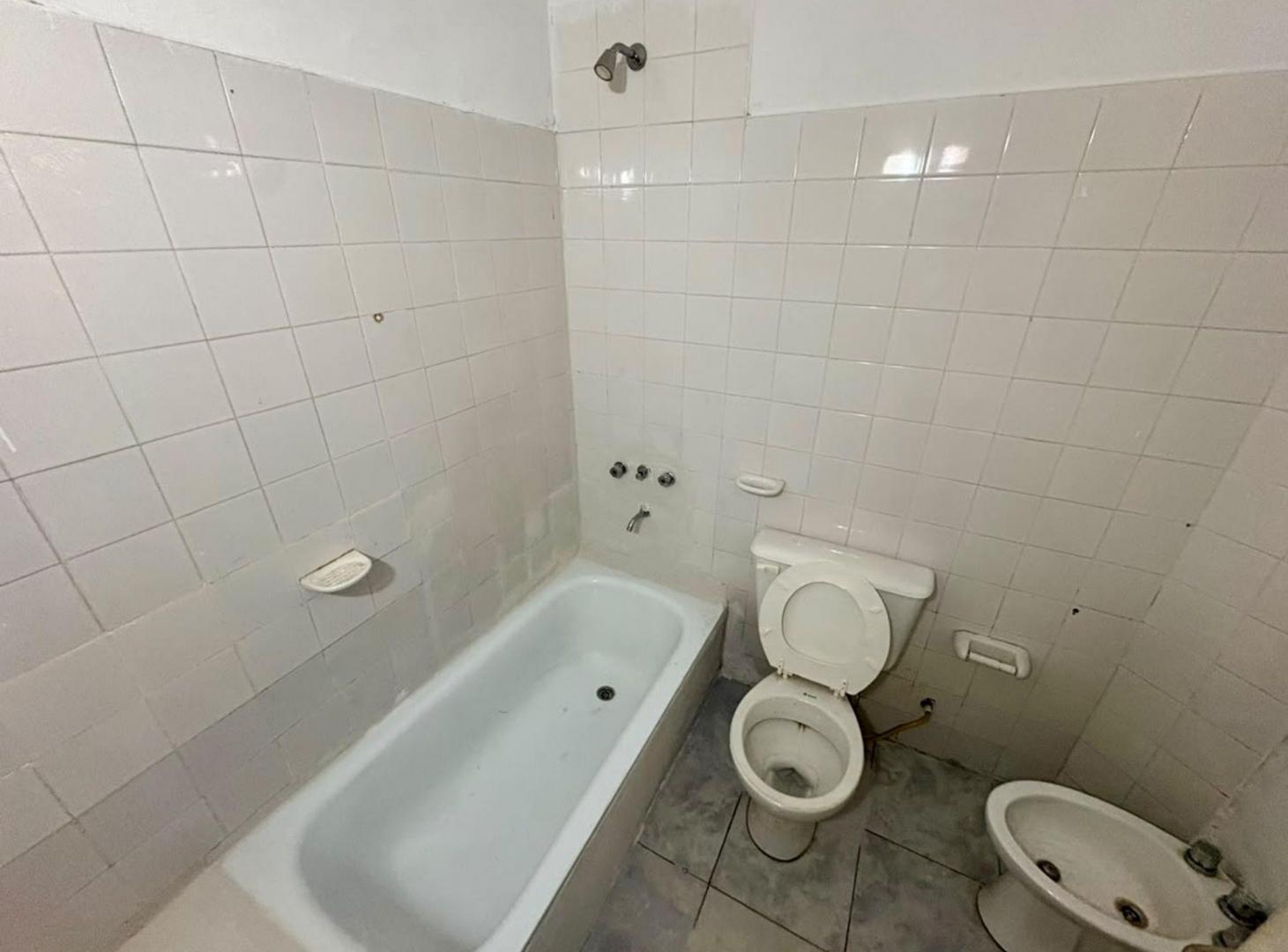 Foto de ALQUILER COMERCIAL PLAZA ALVARADO CONSULTORIOS, imagen 3