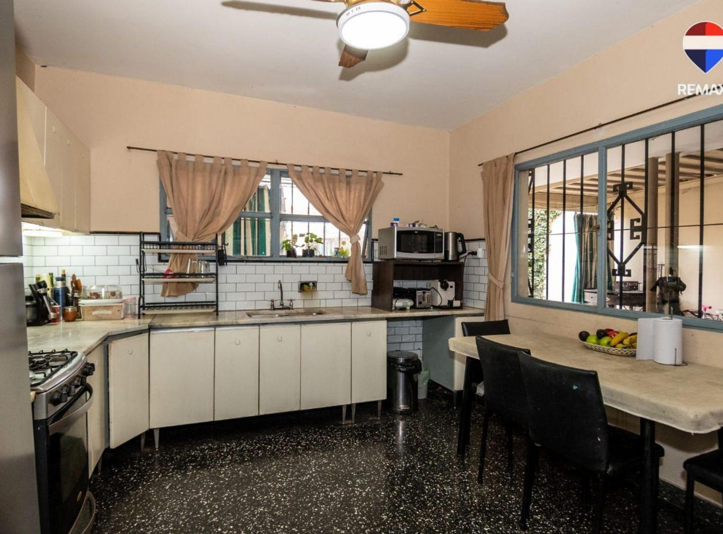 Foto de VENTA CASA 3 DORM MACROCENTRO APTA CR HIPOTECARIO, imagen 5
