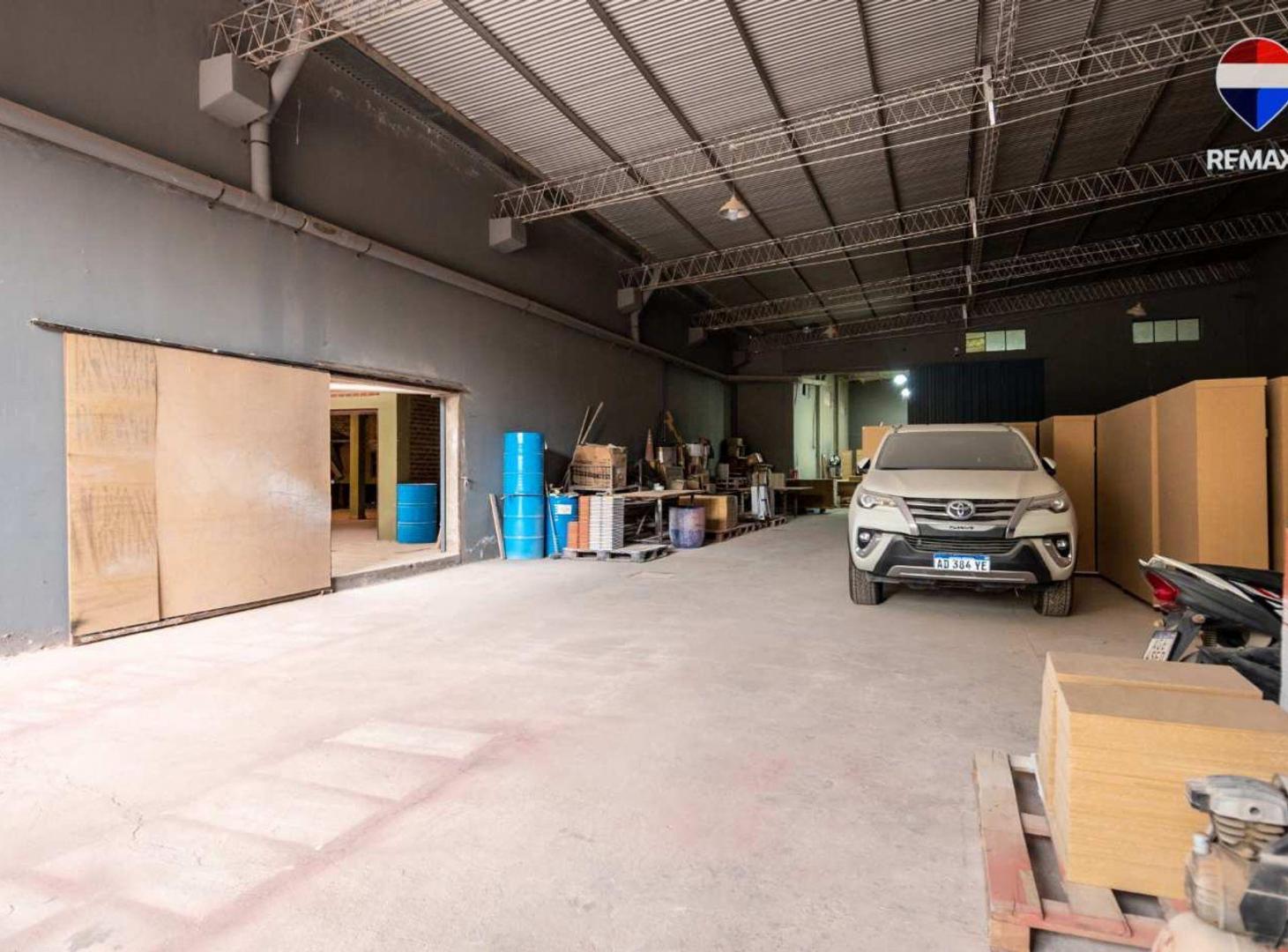 Foto de VENTA/PERMUTA GALPON AV. ARTIGAS ACCESO A SALTA, imagen 4