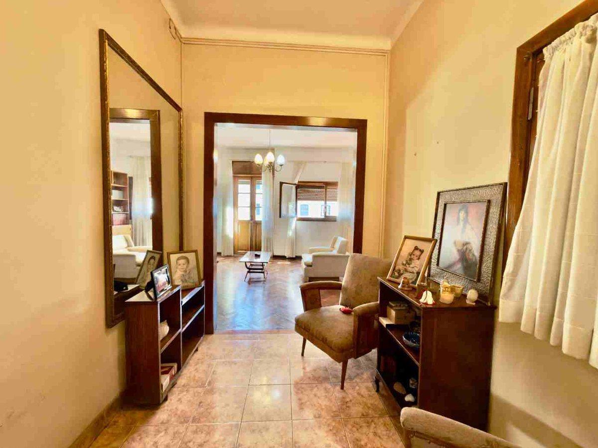 Foto de DEPARTAMENTO VENTA AV. BELGRANO CENTRO 2 DORM, imagen 2