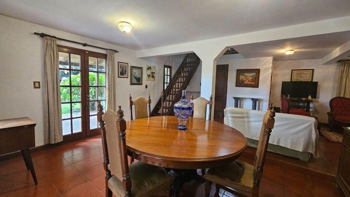 Foto de VENTA CASA C/PILETA 3 DOR SAN LORENZO APTA CREDITO, imagen 3