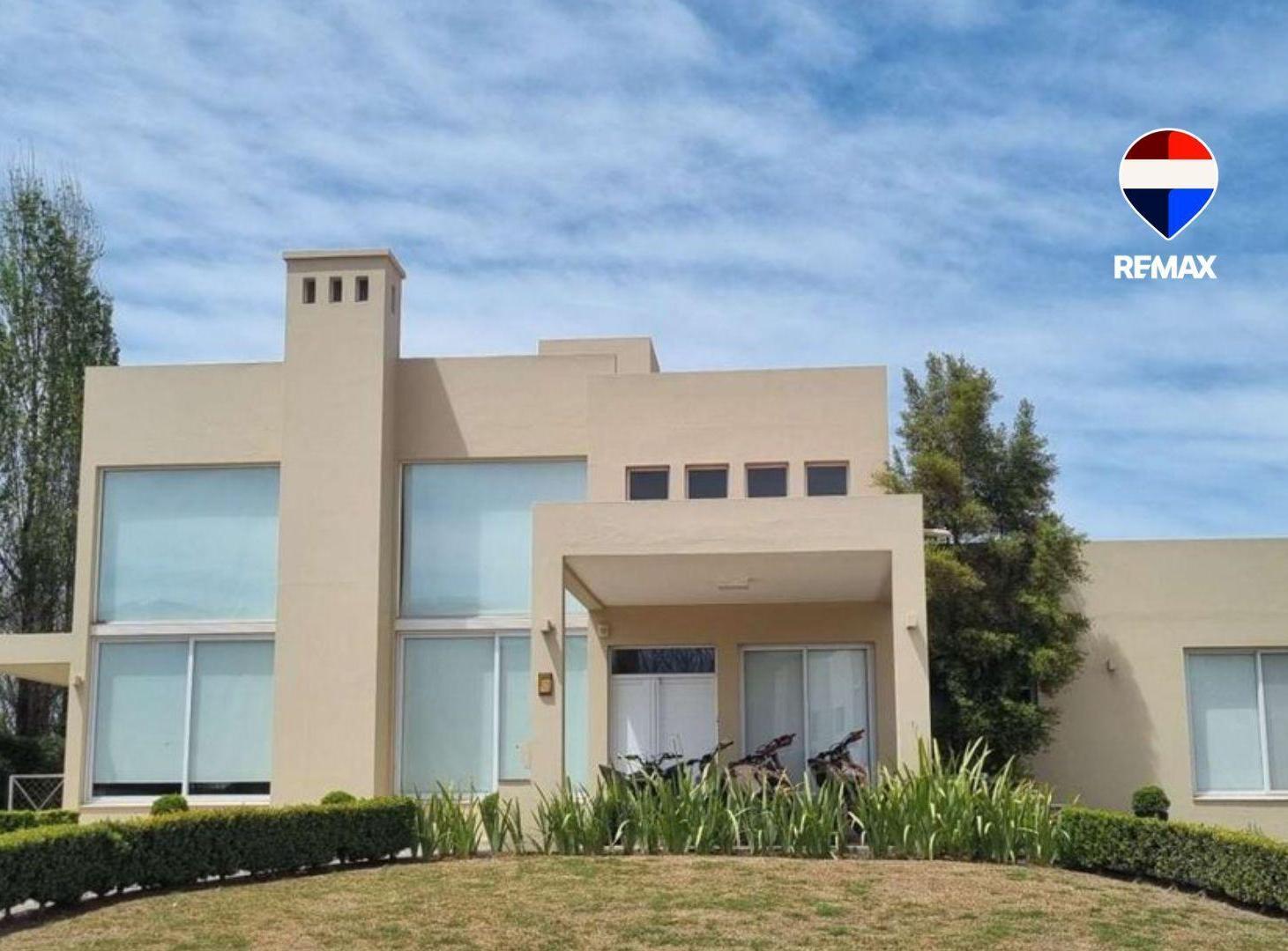 Foto de VENTA CASA C/PILETA 3 DORM EL TIPAL APTA CREDITO, imagen 1