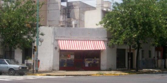 Lote En Esquina Av. Garay y Castro Barros
