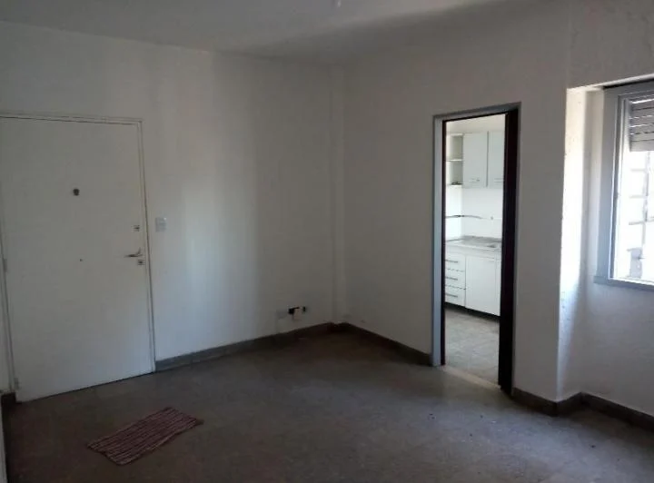 Depto. 2 Amb. C/Balcon Reservistas Argentinos al 500 1