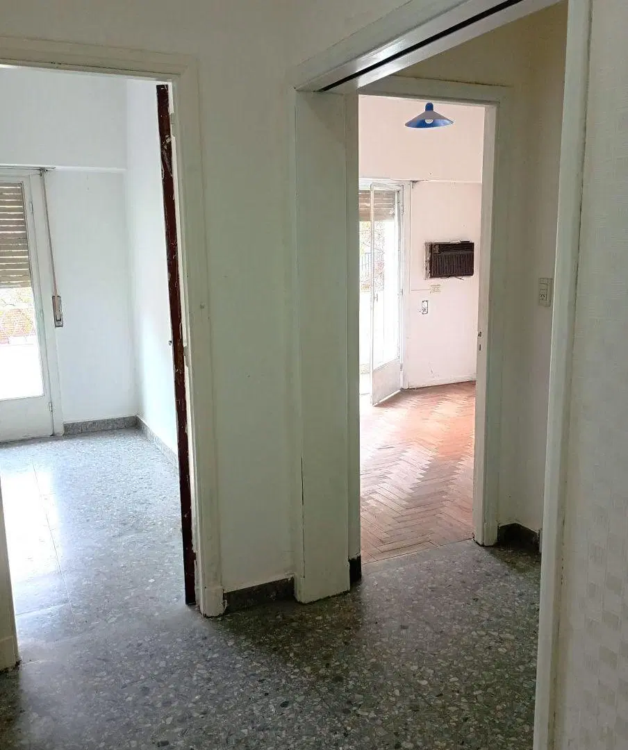 Tipo Casa 3 Amb. C/Balcon y Terraza Cortina al 1100 4