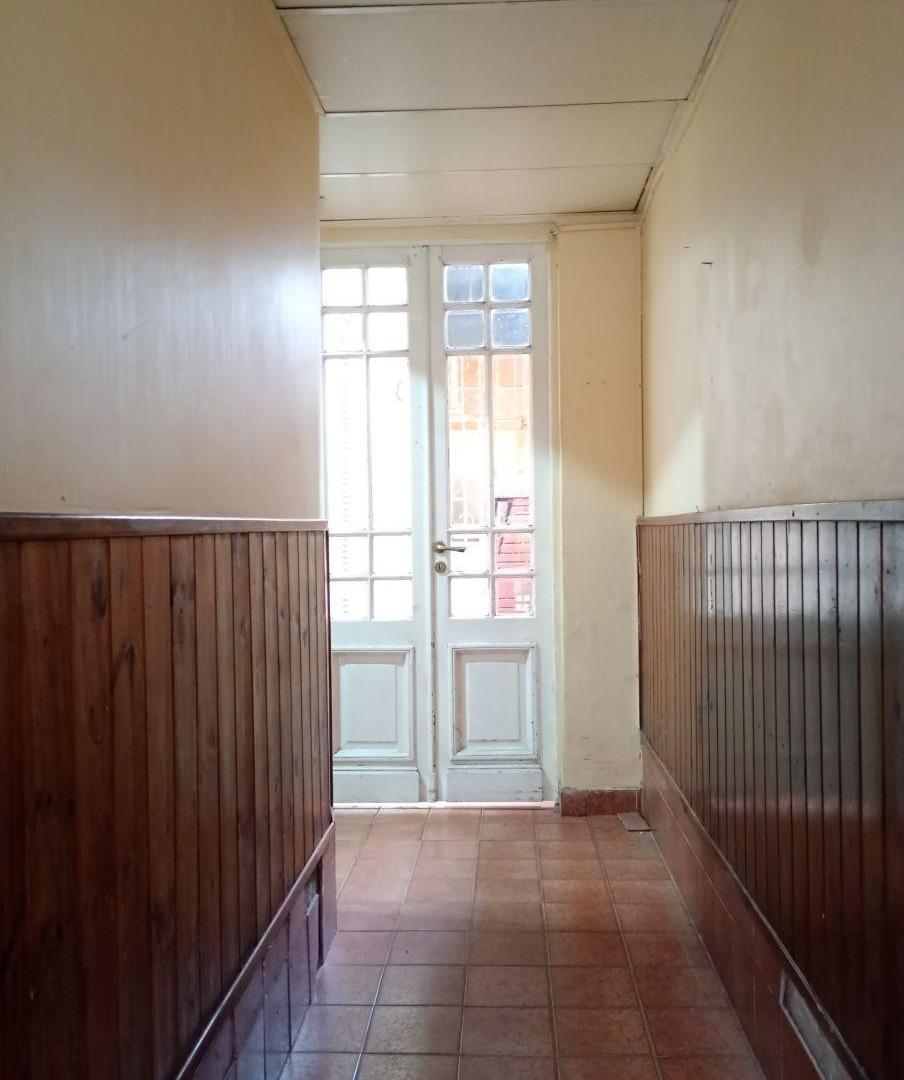 Foto de Tipo Casa de 3 Amb. Fte. A Reciclar E. Lamarca al 1200, imagen 2