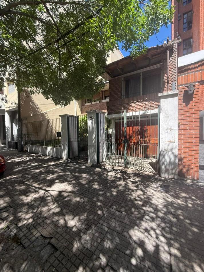 Foto de 59 E/ 17 Y 18 - CASA DE DOS PLANTAS - LOTE 10 X 40, imagen 2