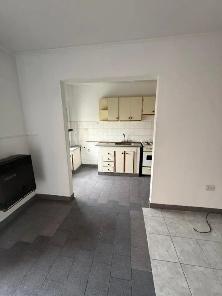 63 E 1 Y 2 -  DEPARTAMENTO DE 2 DORMITORIOS CON COCHERA EN ALQUILER 4