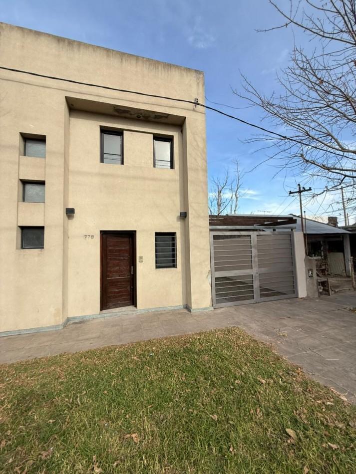 25 E/ 524 Y 525 - DUPLEX EN ALQUILER CON ENTRADA DE AUTO- PATIO Y PARRILLA