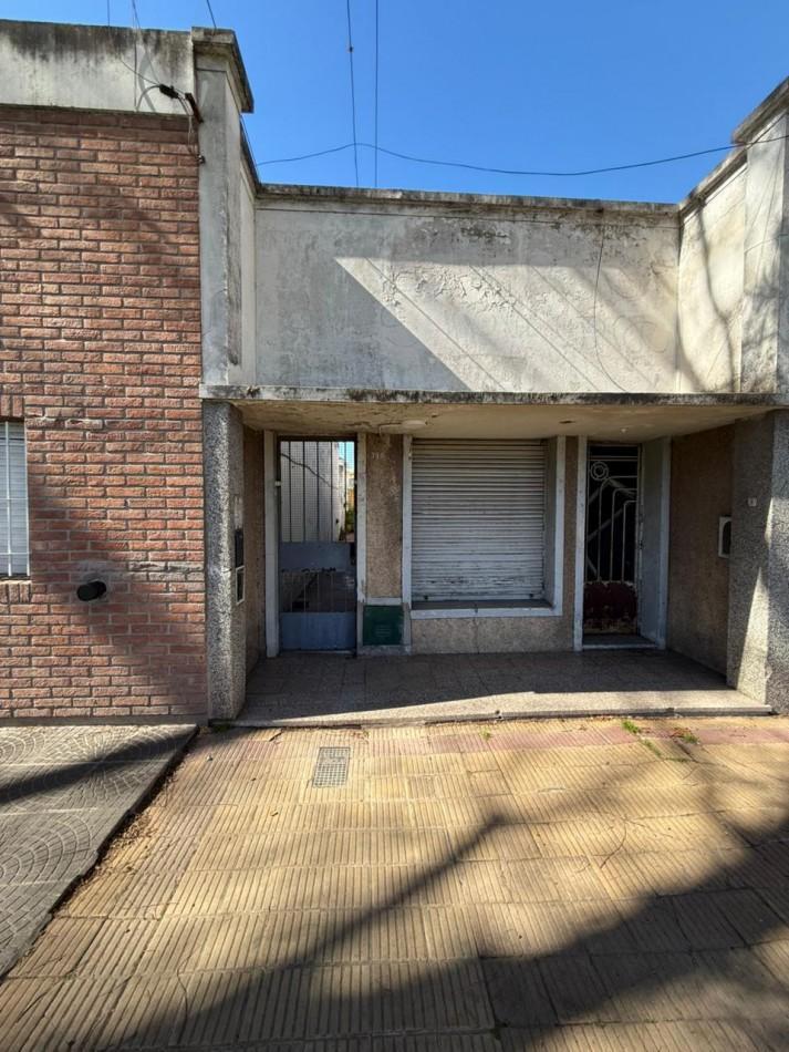 Foto de AV32 E/ 2 Y 3 - PH DOS DORMITORIOS Y PATIO, imagen 3
