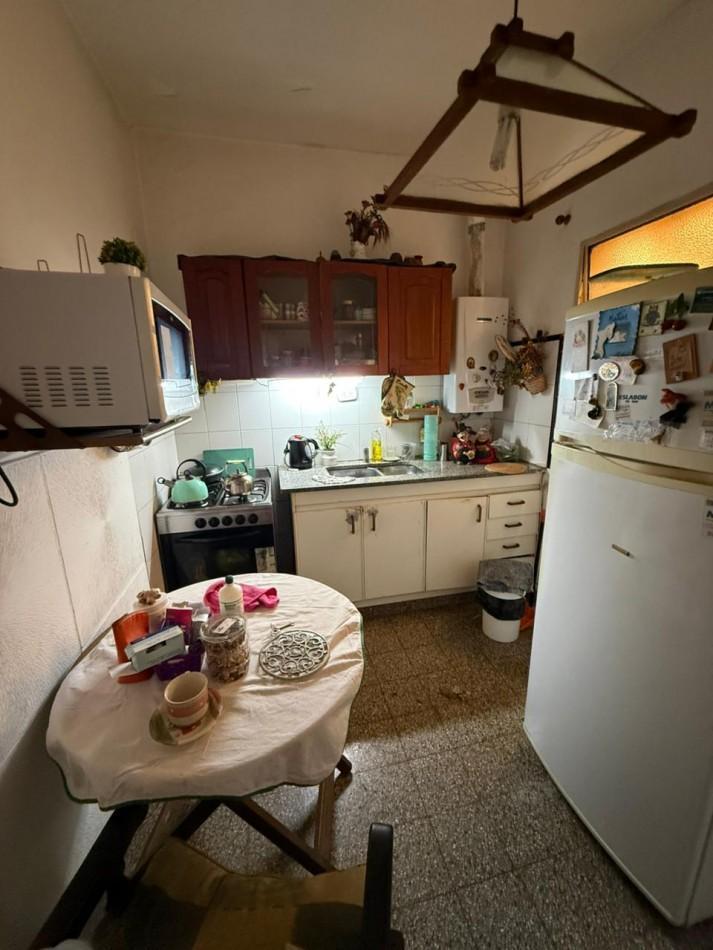 Foto de AV32 E/ 2 Y 3 - PH DOS DORMITORIOS Y PATIO, imagen 1