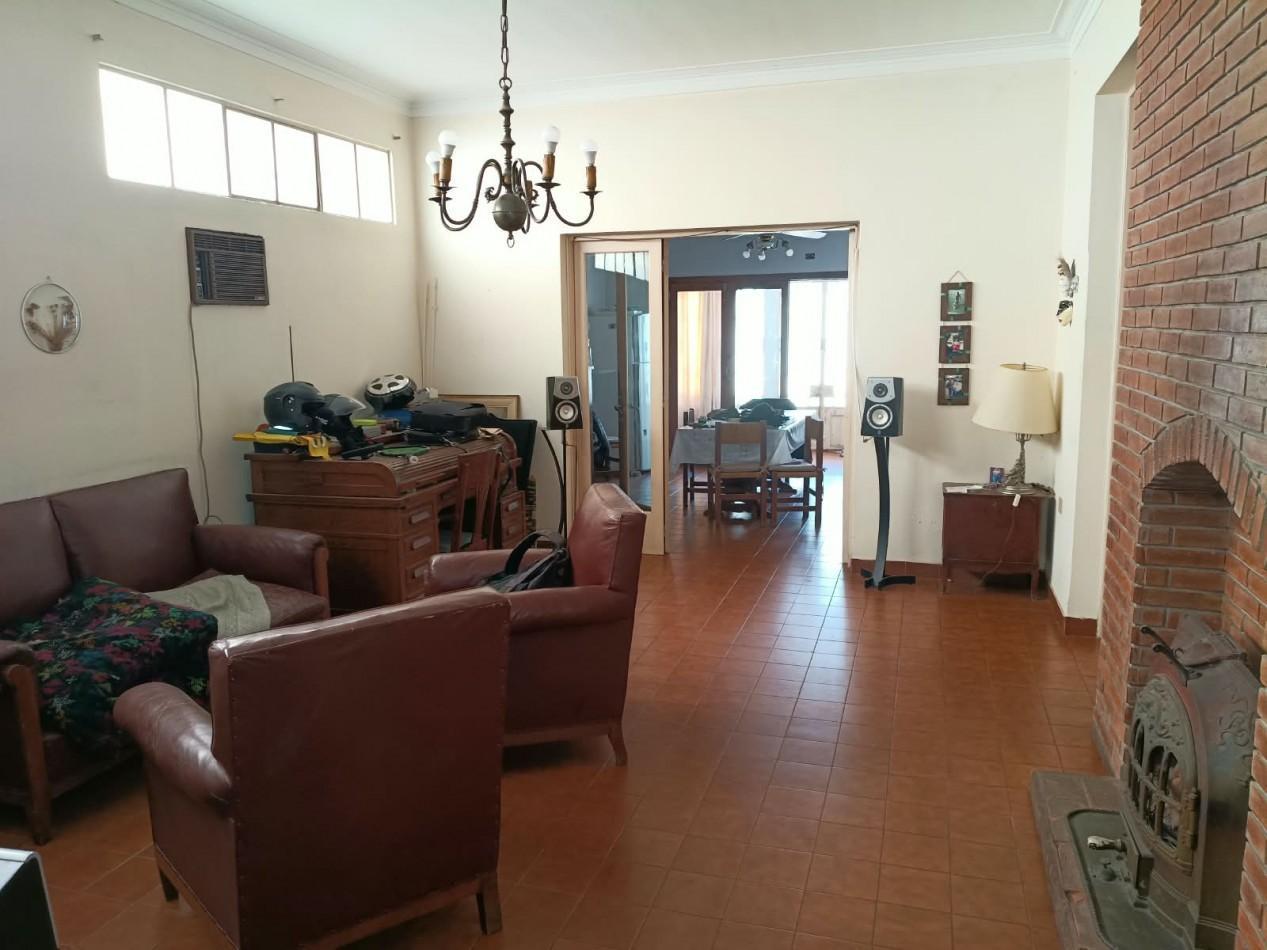 Foto de AV 60 E/ 10 Y 11 - CASA EN VENTA SOBRE AVENIDA LOTE 10 X 60, imagen 4