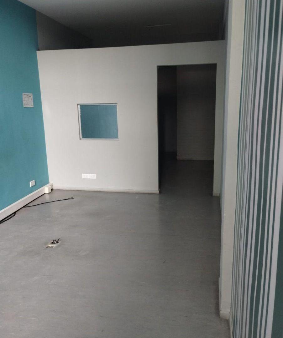 Venta y Alquiler - Local comercial - Flores Norte