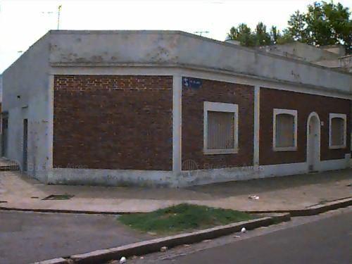 Casa en Esquina Oportunidad Venta, Lote Propio. Agronomia/paternal 3