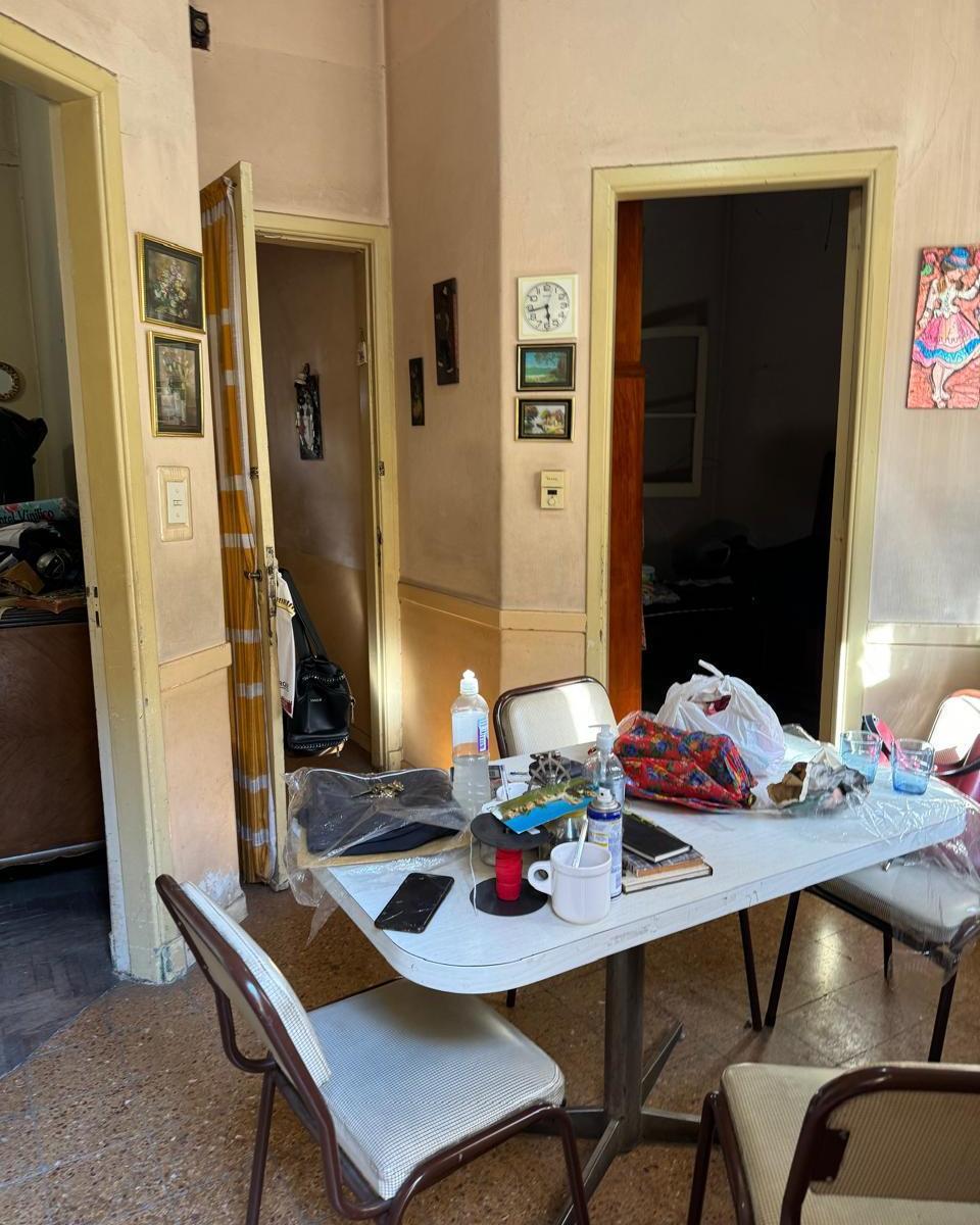 Casa en Esquina en Lote Propio, Se Vende Como Lote 3