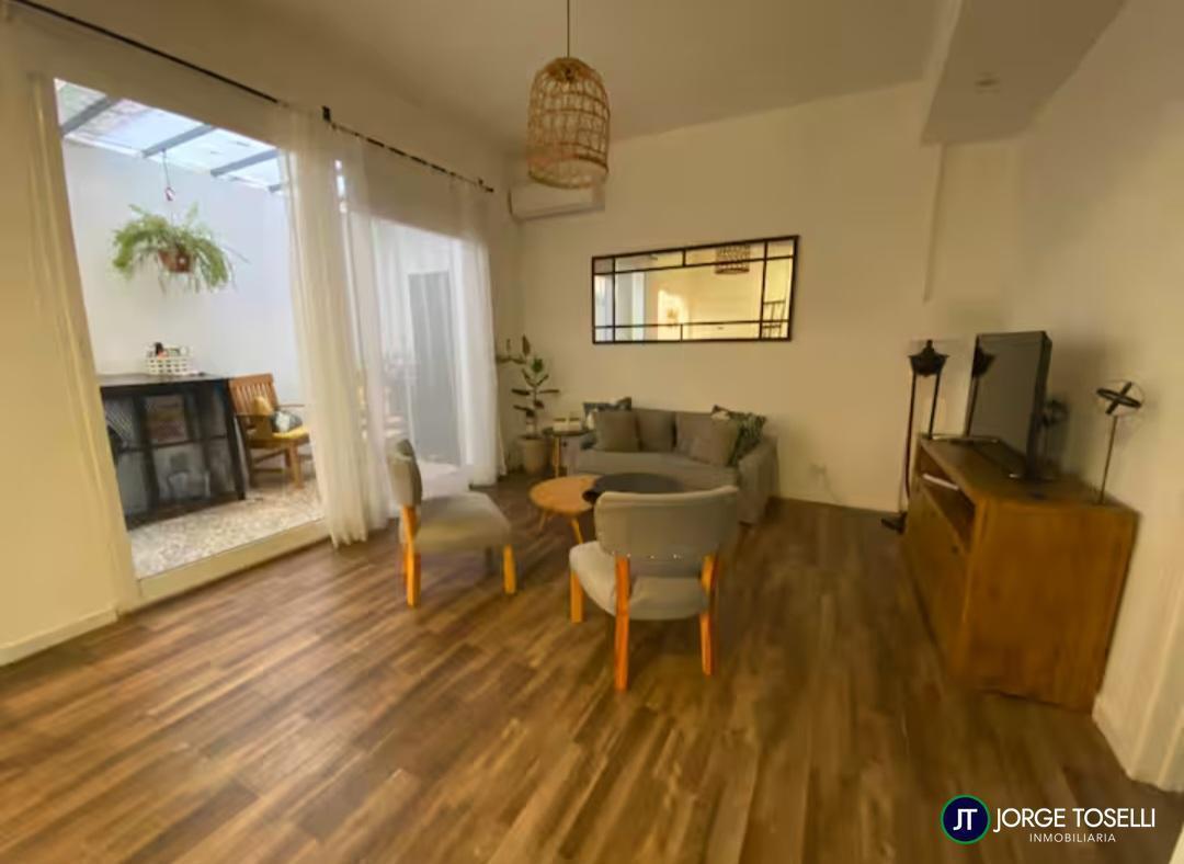 DEPARTAMENTO DE 2 AMBIENTES CON PATIO