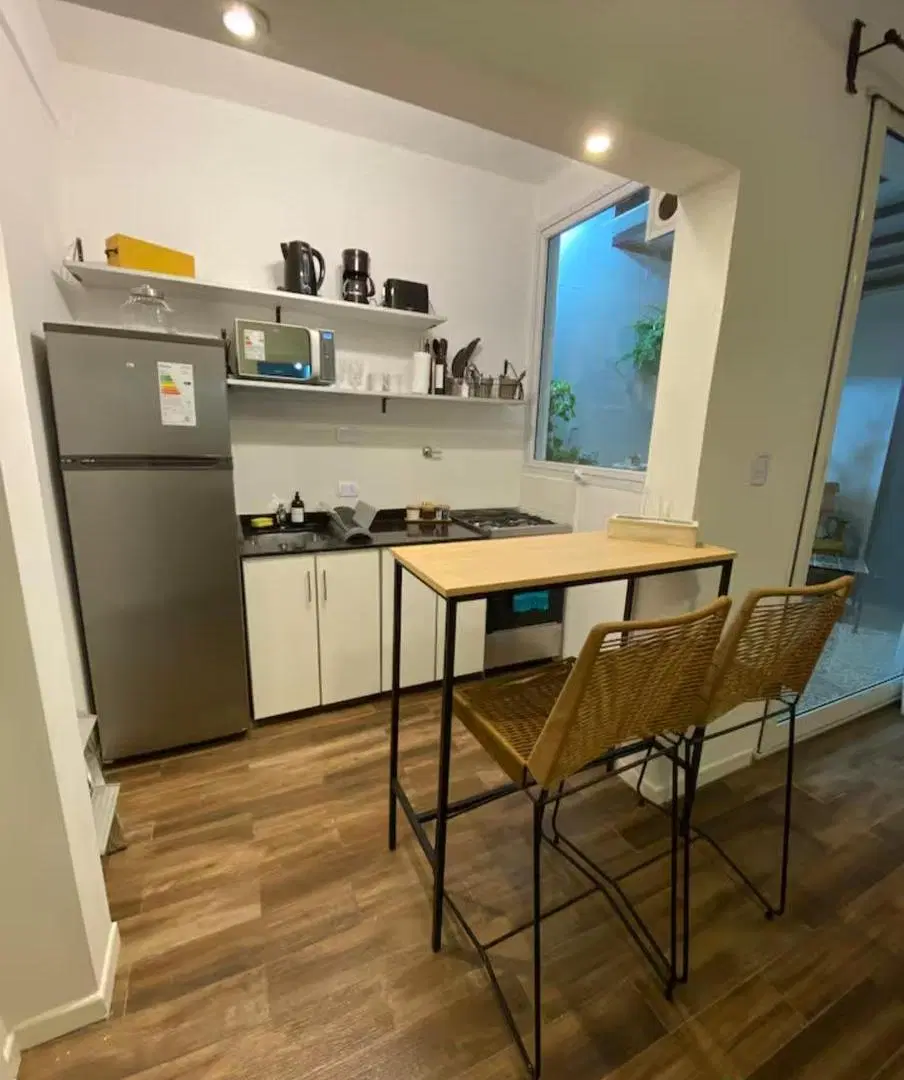 DEPARTAMENTO DE 2 AMBIENTES CON PATIO 5