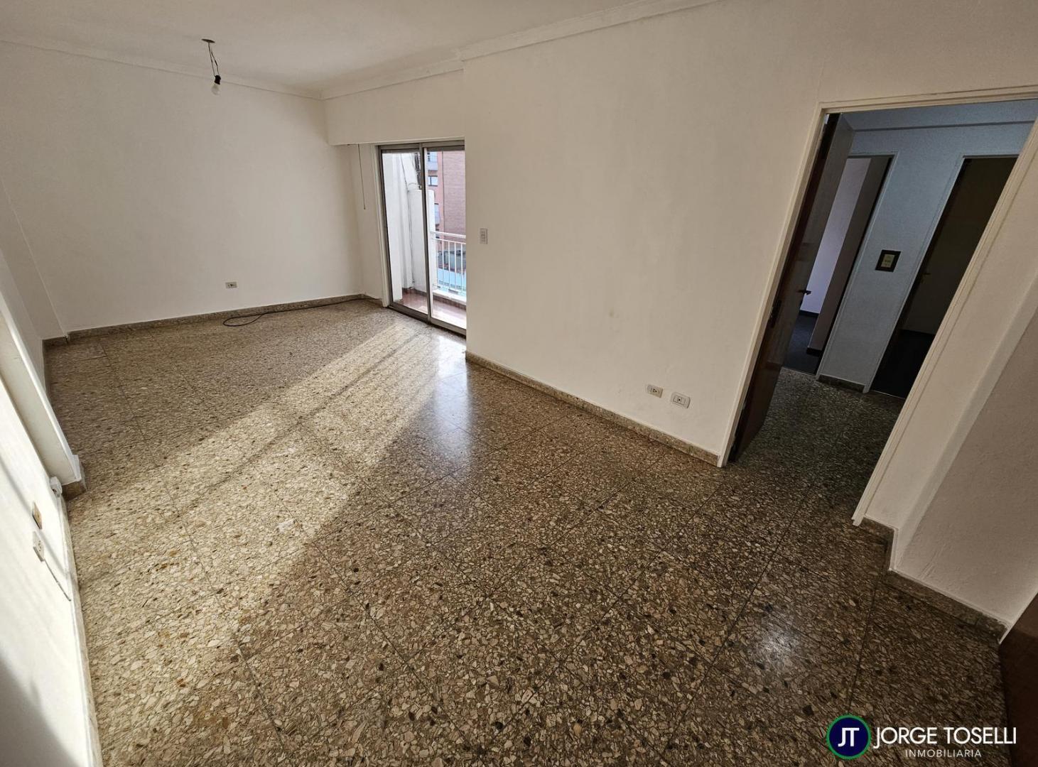 Foto de DEPARTAMENTO DE 3 AMBIENTES EN VENTA, imagen 1