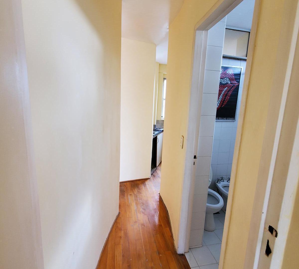 Foto de DEPARTAMENTO DE 2 AMBIENTES EN VENTA. PISO ALTO, imagen 5