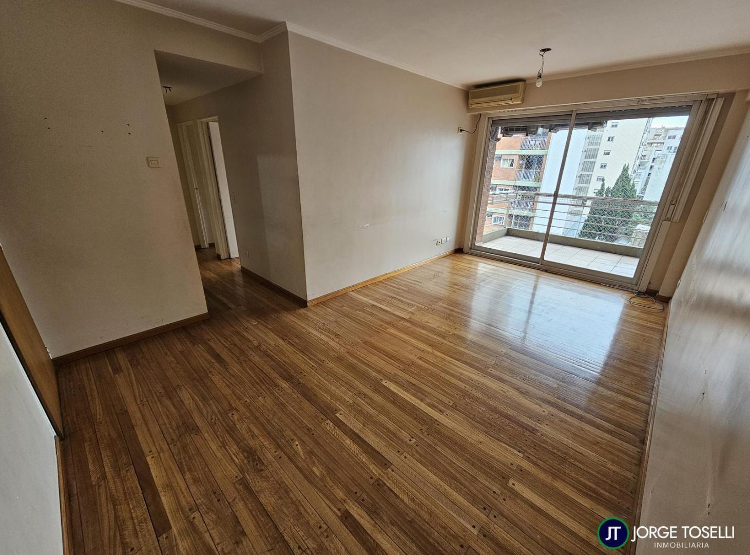 Foto de Departamento de 3 ambientes. Al frente. En venta, imagen 2