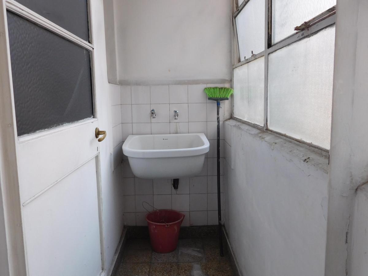 Libertador y Basavilbaso 2 dorm c/dep APTO PROF