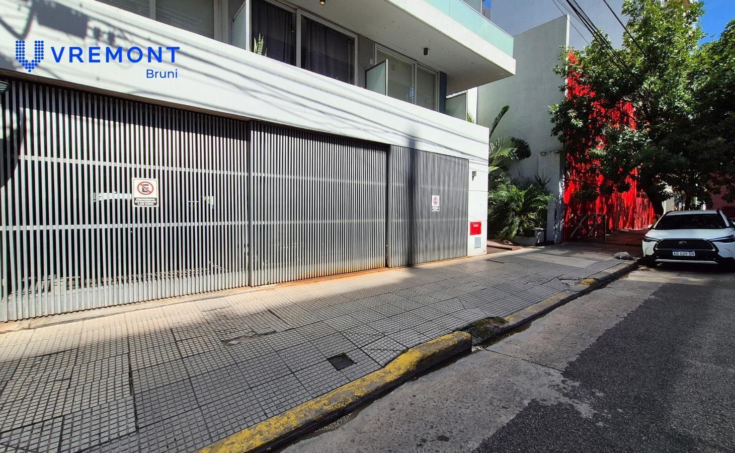 Venta de Cochera Fija y Cubierta — Edificio Vizion Hollywood