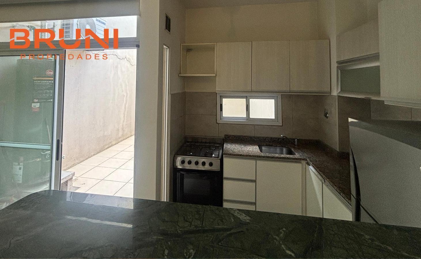 Foto de Tres Arroyos al 3500 | Villa Santa Rita | Monoambiente con Patio |, imagen 4
