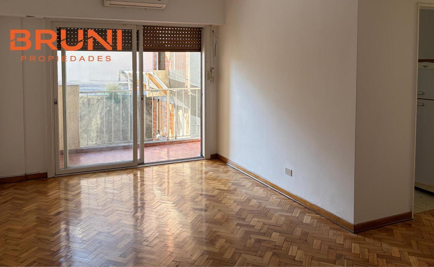 Foto de Av. Directorio al 100 | Caballito | Departamento 2 Ambientes con Balcón, imagen 3