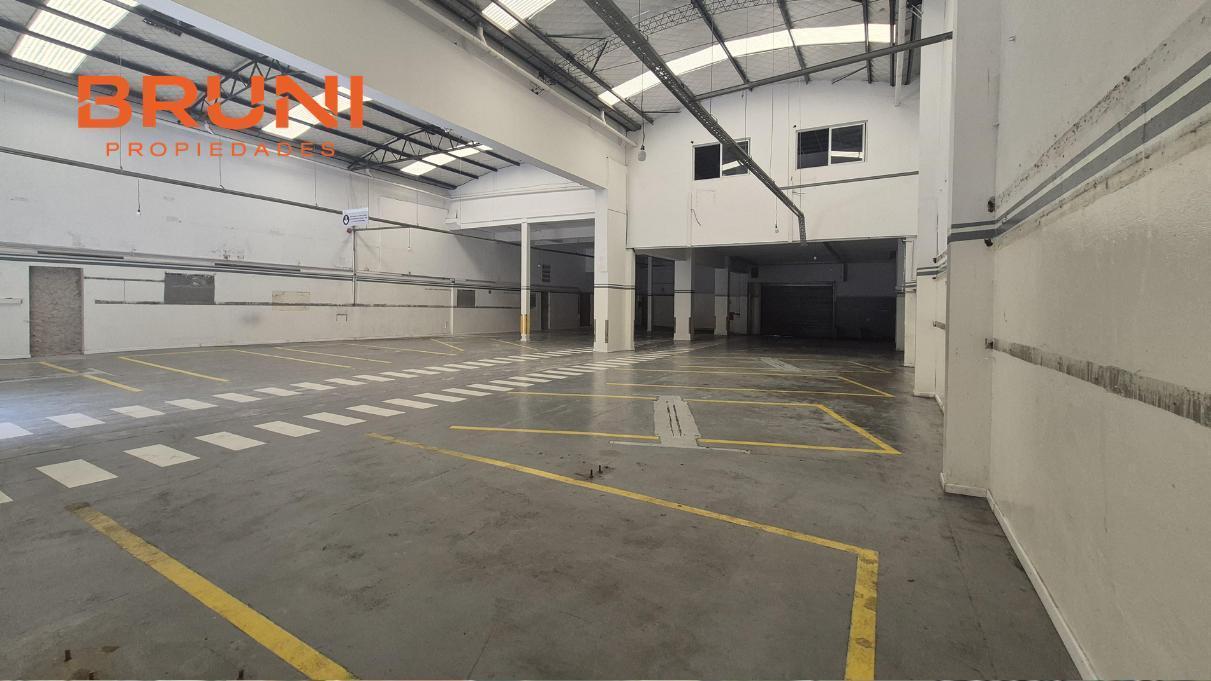 Foto de Venta/ Alquiler Galpón en Parque Chacabuco , Capital Federal, imagen 4