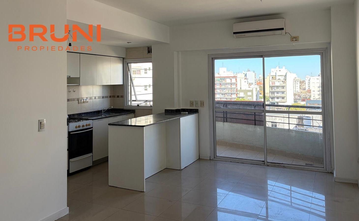 Foto de Av. San Pedrito al 100 | Flores | Departamento 2 Ambientes con Balcón |, imagen 2