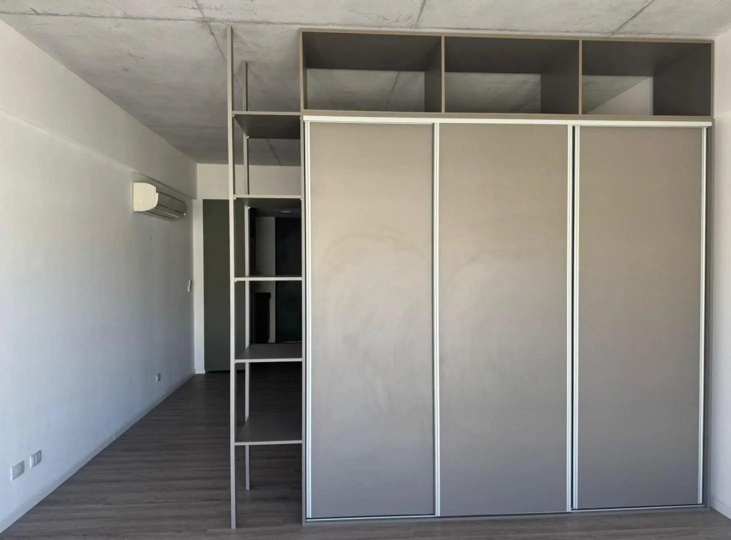 Excelente loft en alquiler a estrenar con cochera. Distrito Quartier, Retiro. 3