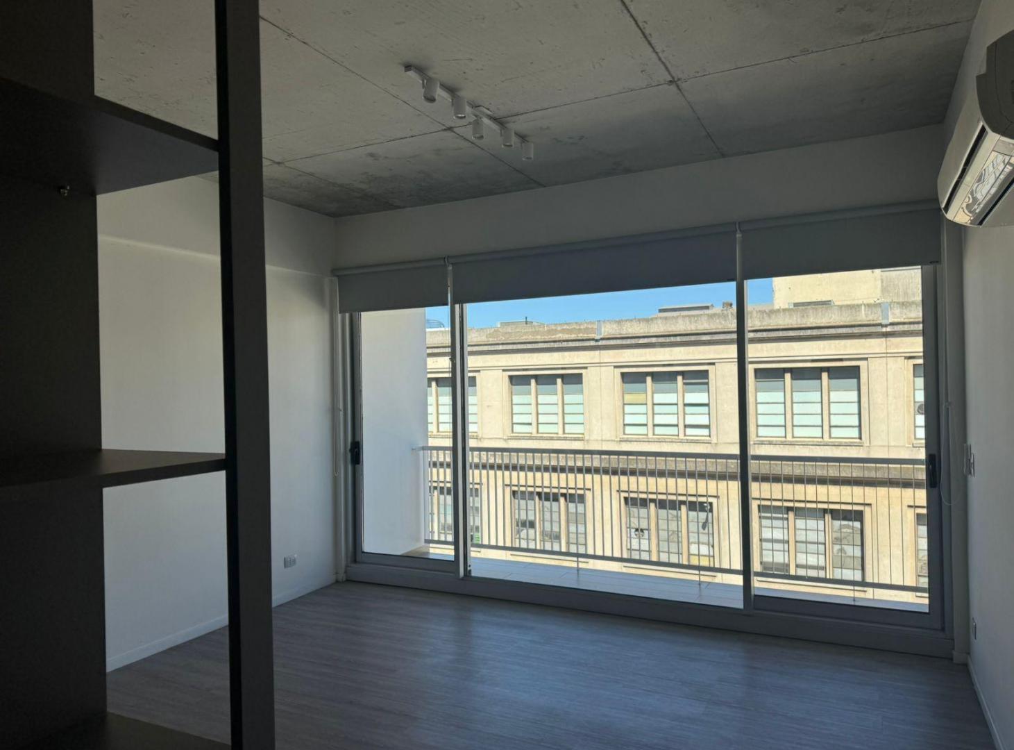 Excelente loft en alquiler a estrenar con cochera. Distrito Quartier, Retiro.