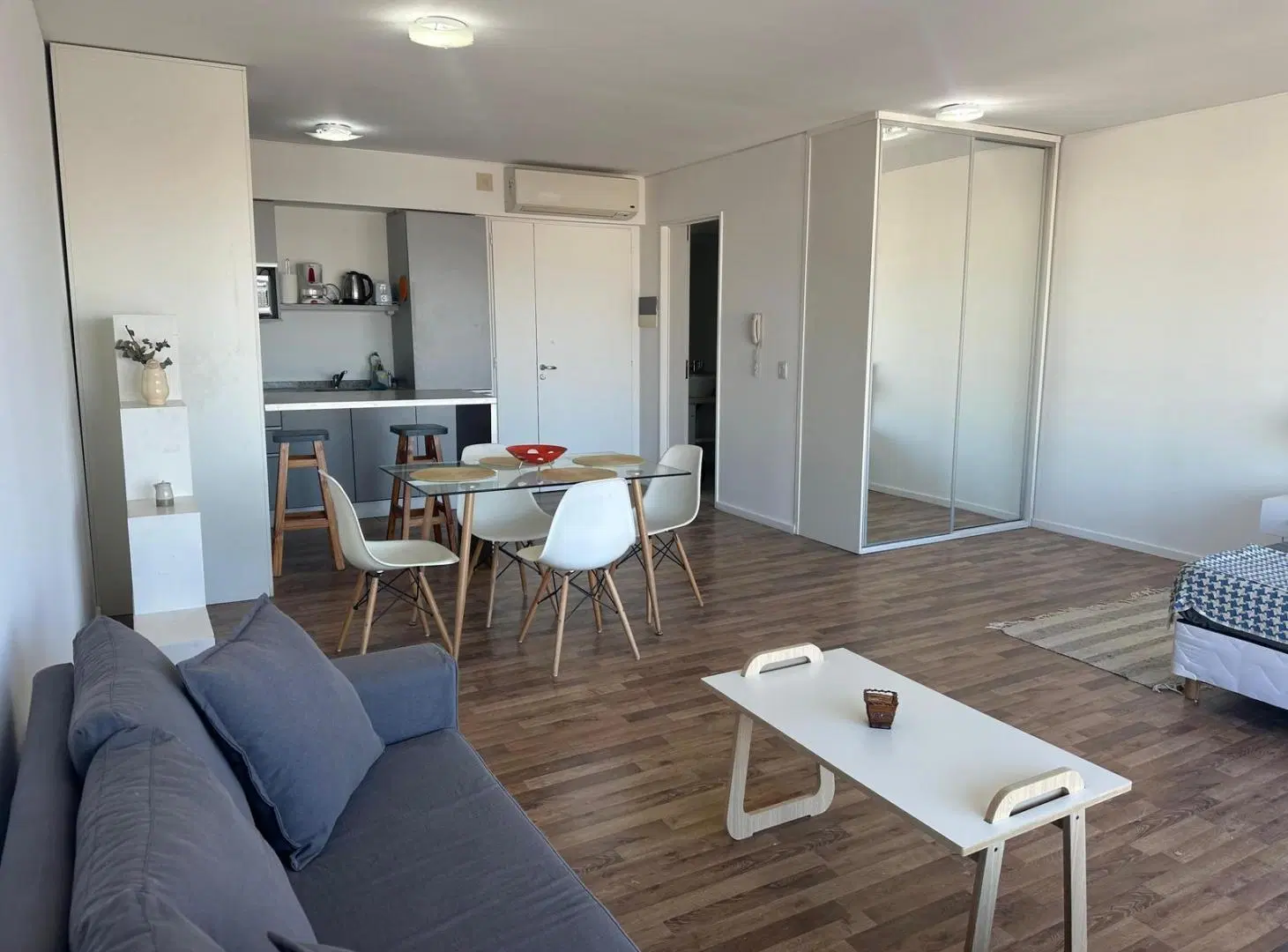 Loft en alquiler temporario con vista al río en Quartier Madero Urbano 5