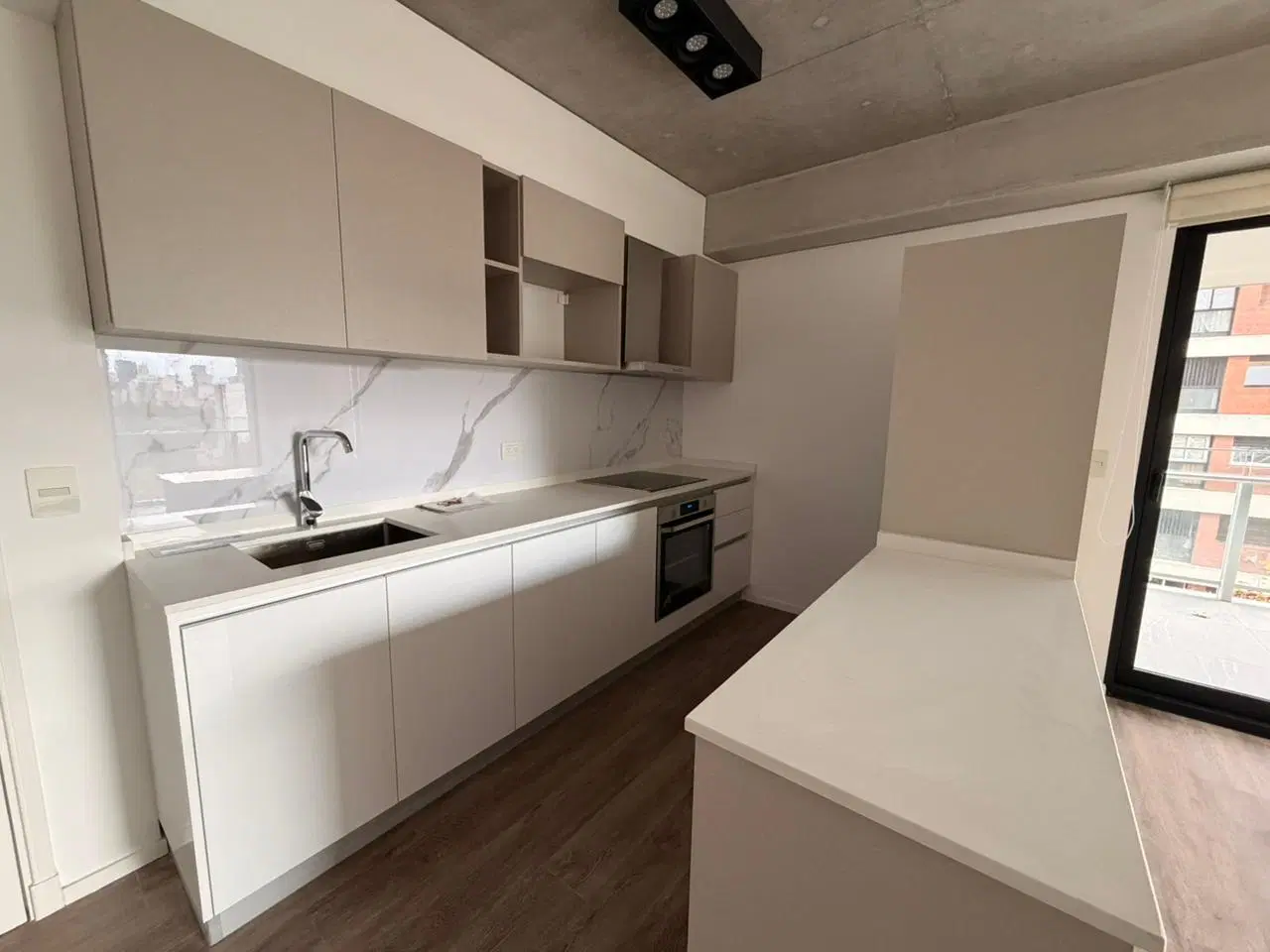 Excelente Alquiler 3 ambientes sin muebles, con cochera. Quartier Del Bajo - Puerto Madero 4
