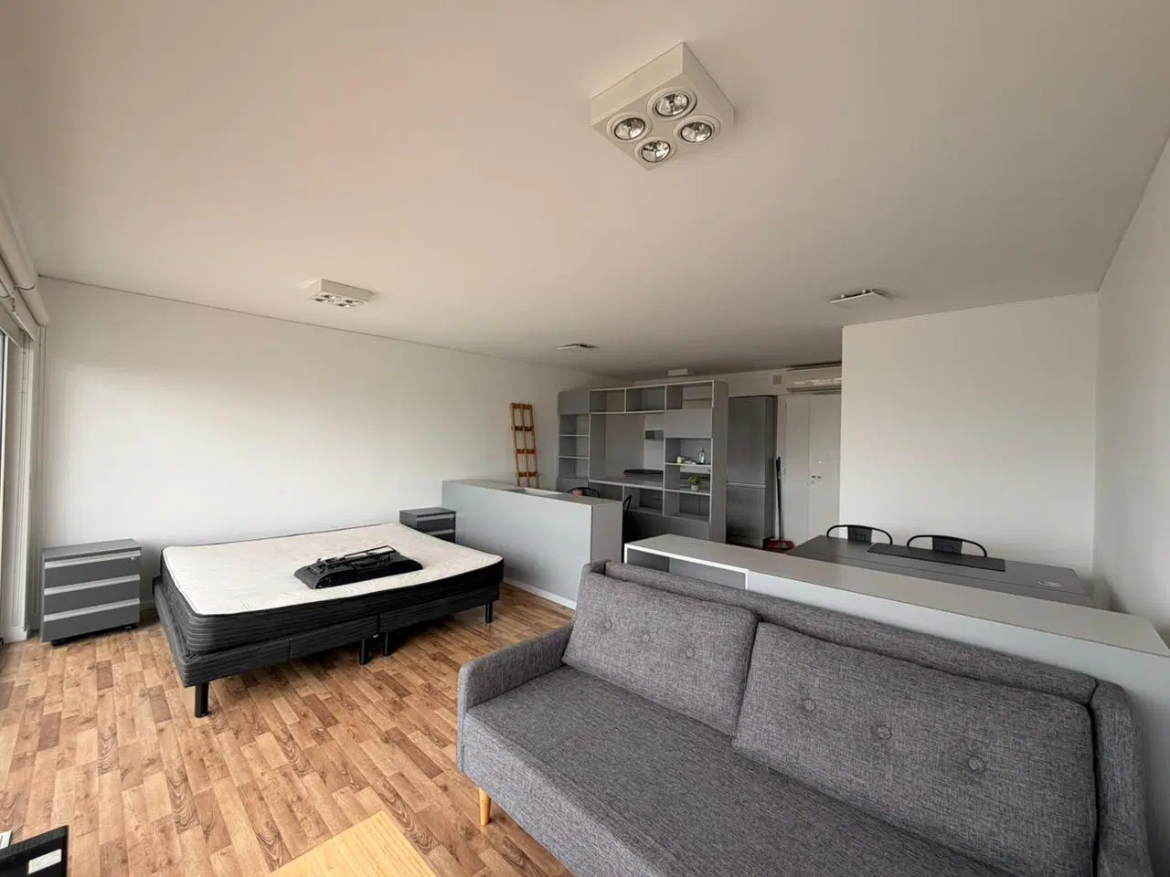Excelente loft en alquiler con cochera. Quartier Madero Urbano. 5