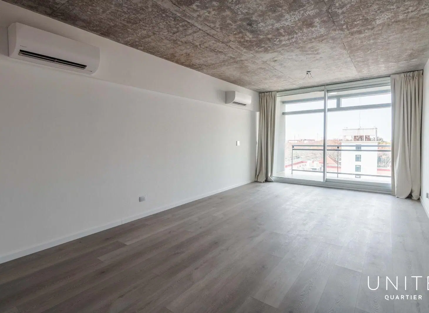Excelente Loft en alquiler tradicional u oficina con vista al rio. Distrito Quartier, Retiro. 2