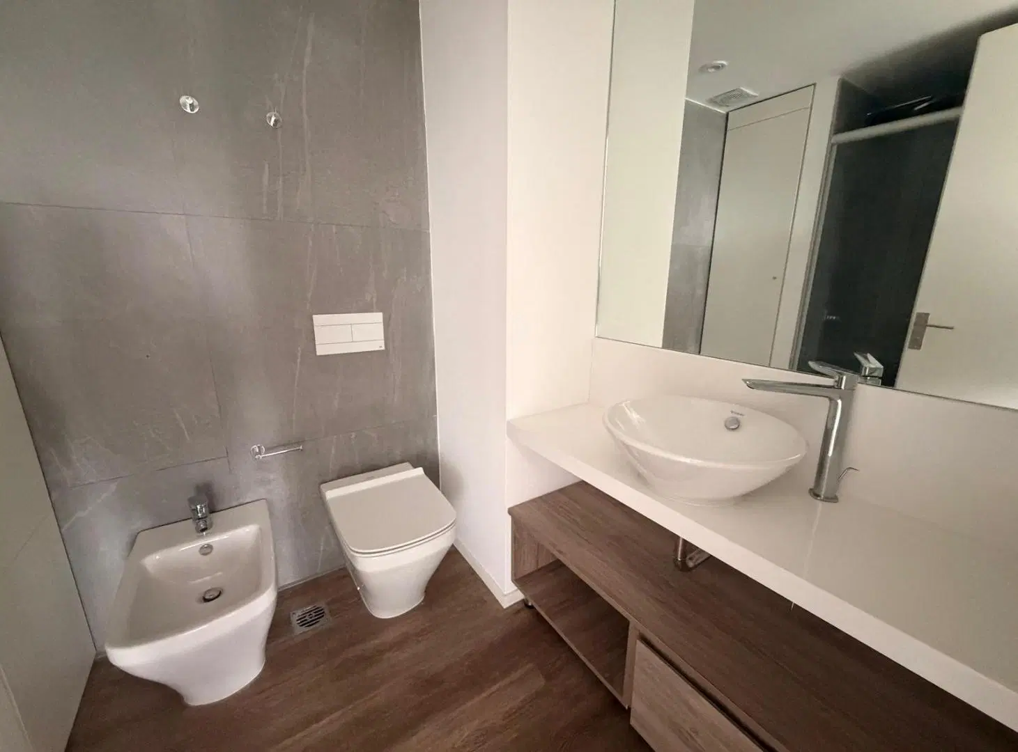 Excelente Alquiler 3 ambientes sin muebles. Piso alto en Quartier Del Bajo - Puerto Madero 5