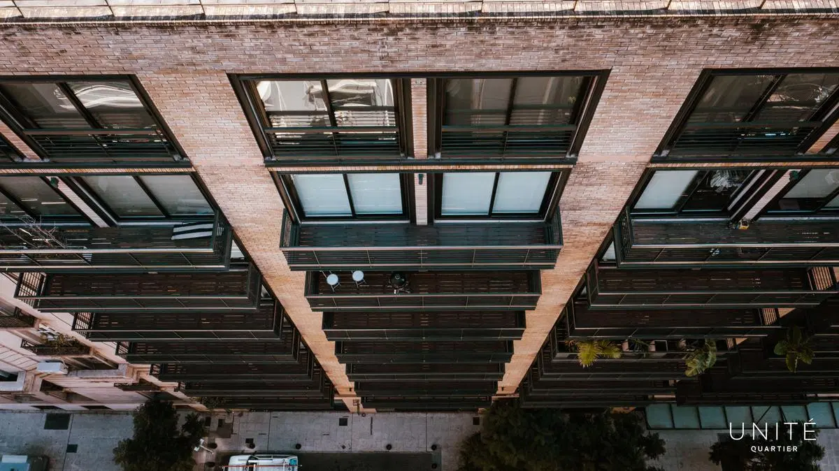 Única oficina de 176 m2 con 2 cocheras - APTO CREDITO - en Quartier Basavilbaso 4