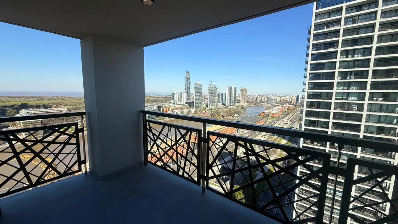 Increible 2 ambientes en venta con cochera y vista al río. Torre 2. Quartier. 5